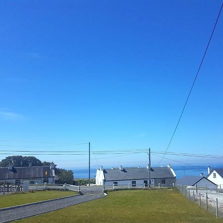 Wild Atlantic Way Cottage Dooagh 外观 照片