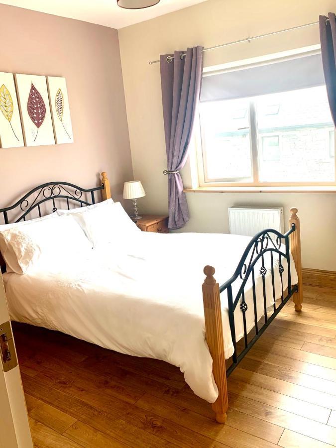 Wild Atlantic Way Cottage Dooagh 外观 照片