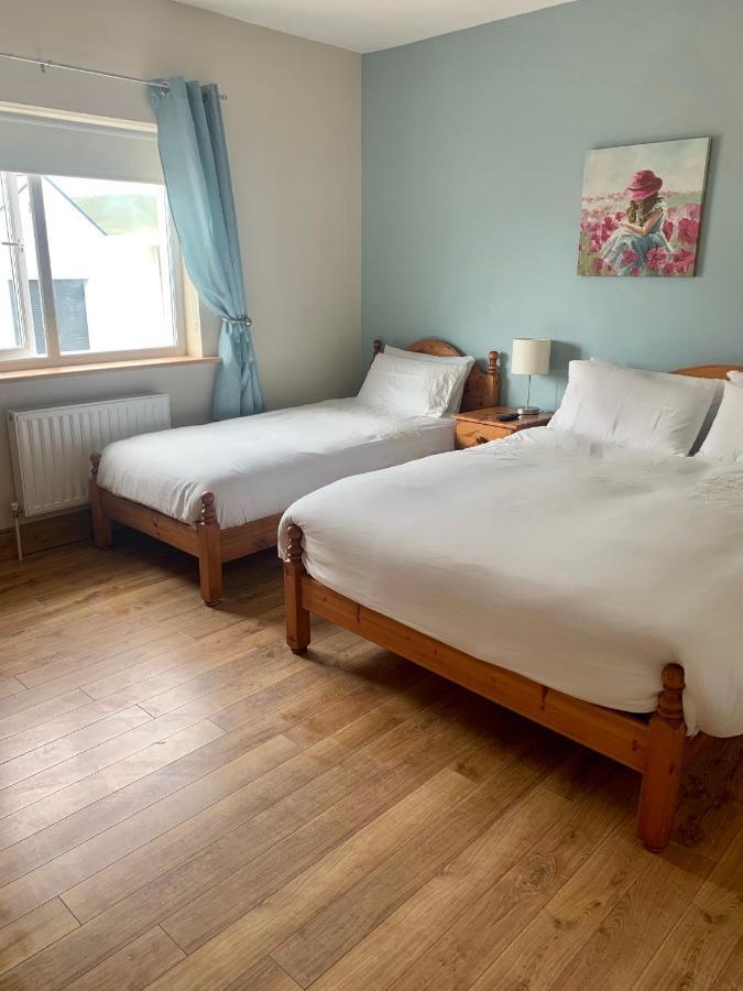 Wild Atlantic Way Cottage Dooagh 外观 照片