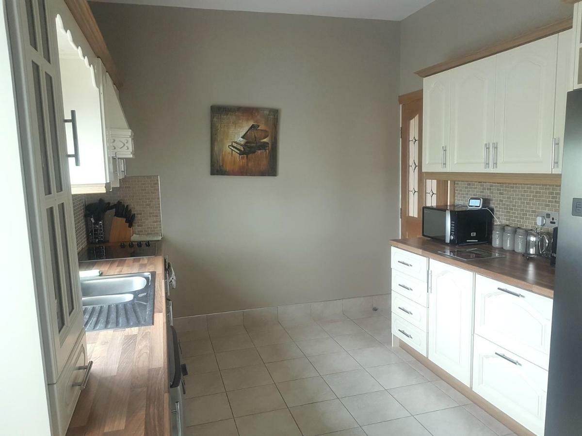 Wild Atlantic Way Cottage Dooagh 外观 照片